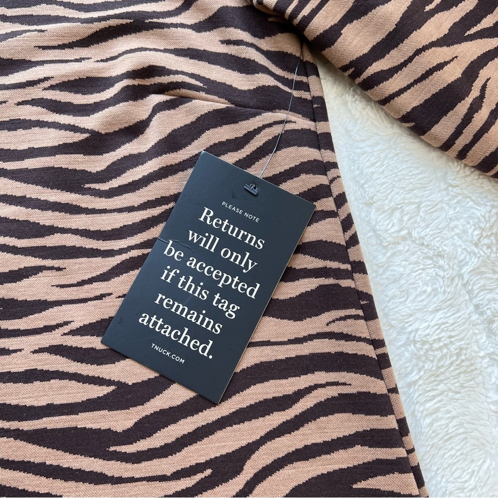 TUCKERNUCK brown tan mod tiger pattern Ellie mock neck knit dress size medium - Picture 7 of 11